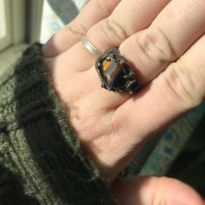 Stone Ring, Metal Band 7-7 1/2 Vintage Jewelry